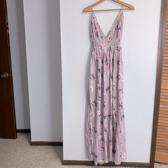 Charlotte Russe Dresses & Skirts - CHARLOTTE RUSSE MAXI DRESS - SMALL